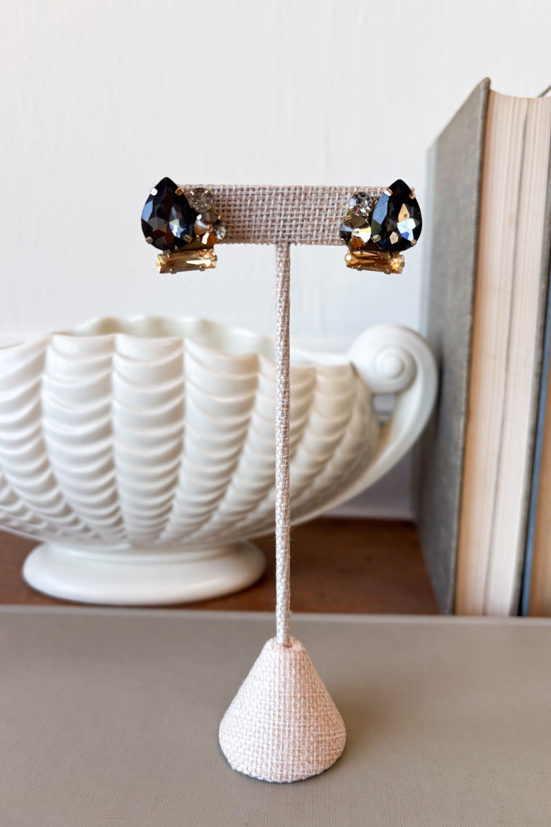 Collage Vintage Jewels