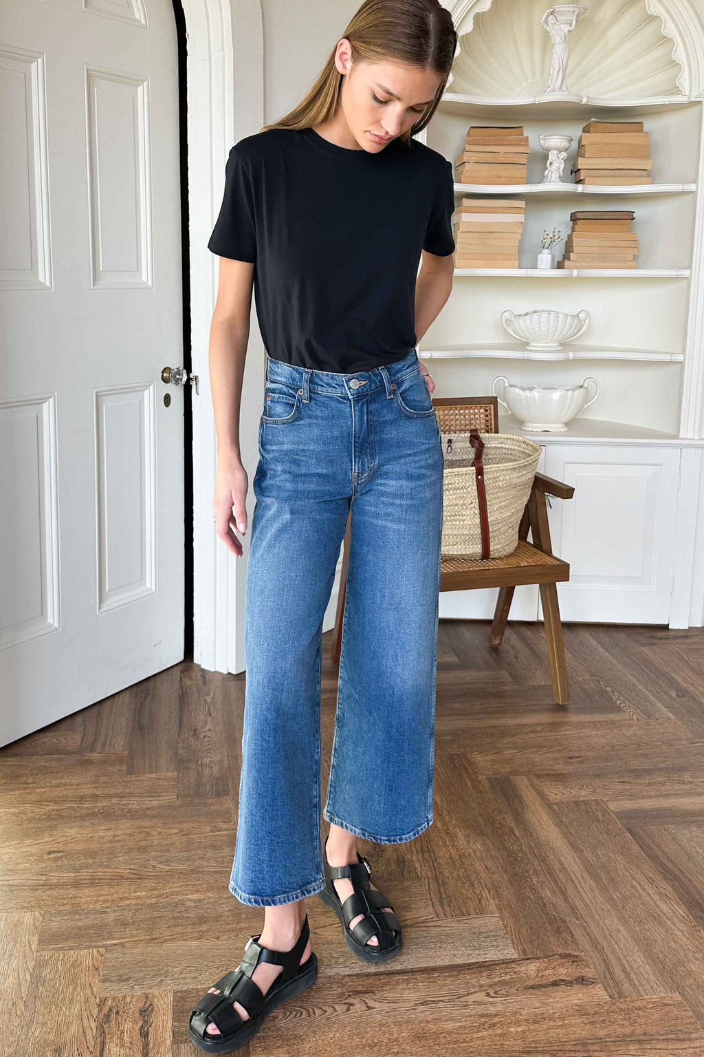 Fisherman Sandal - Black Leather