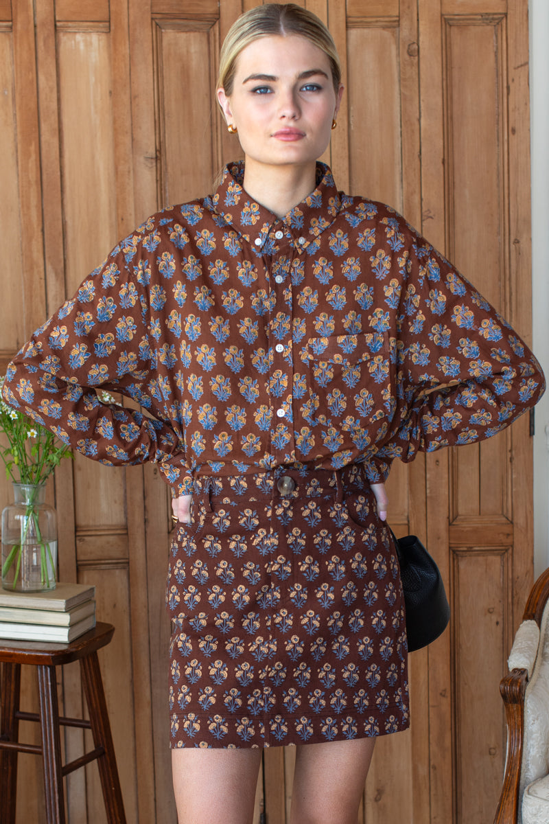 Ryan Shirt - Library Flowers Cocoa Organic