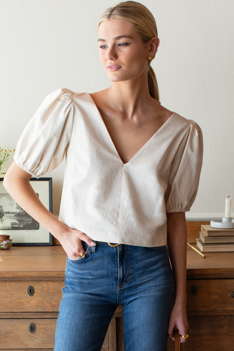 V Top - White Swan