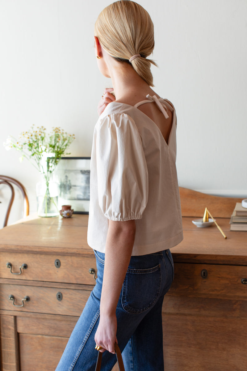 V Top - White Swan