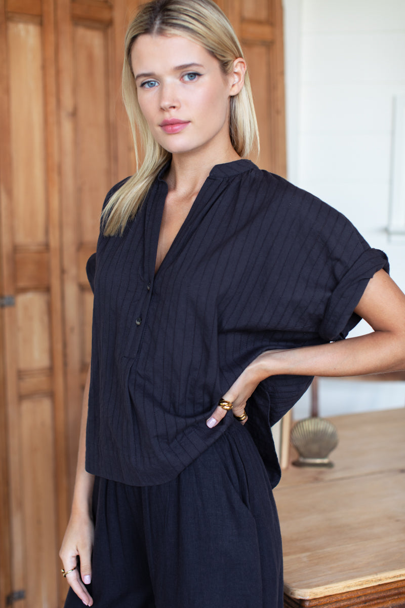 Artist Buttondown - Midnight