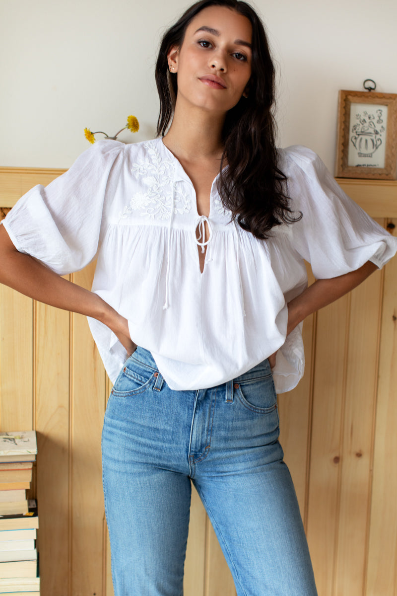 Embroidered Puff Isla Top - Cloud White Organic