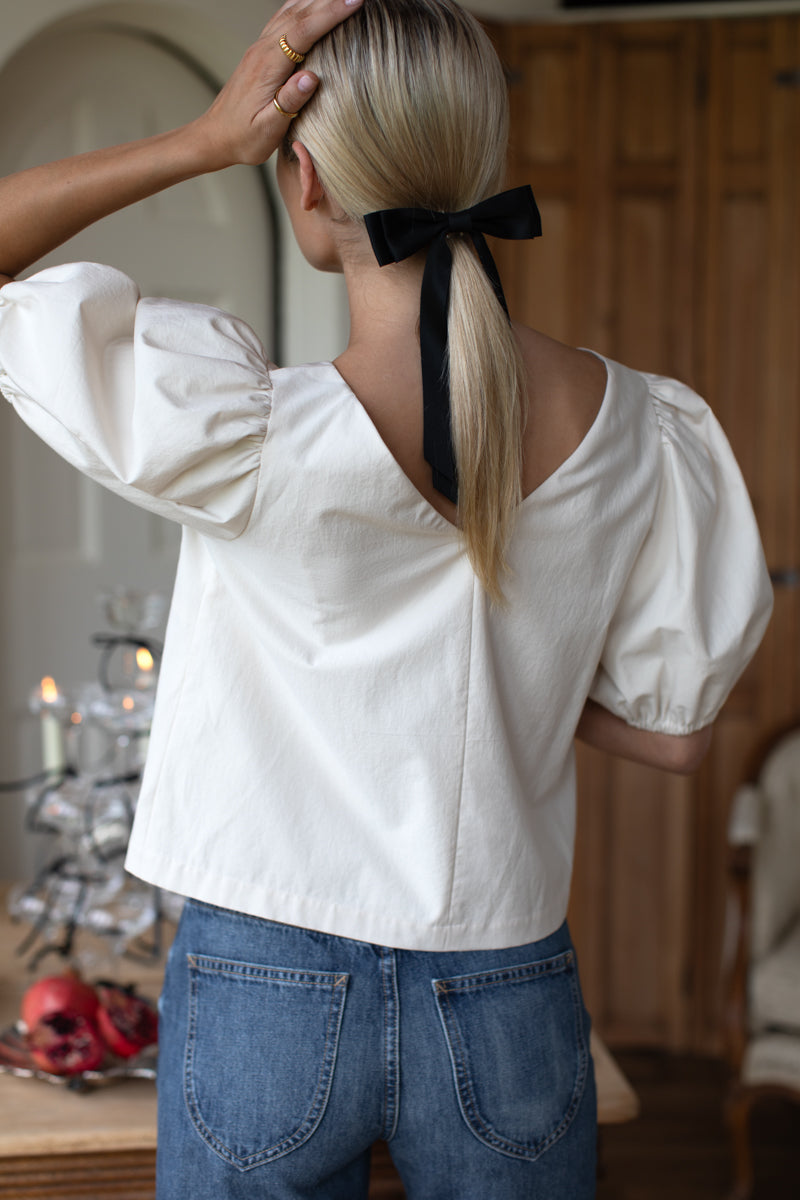 V Top - White Swan