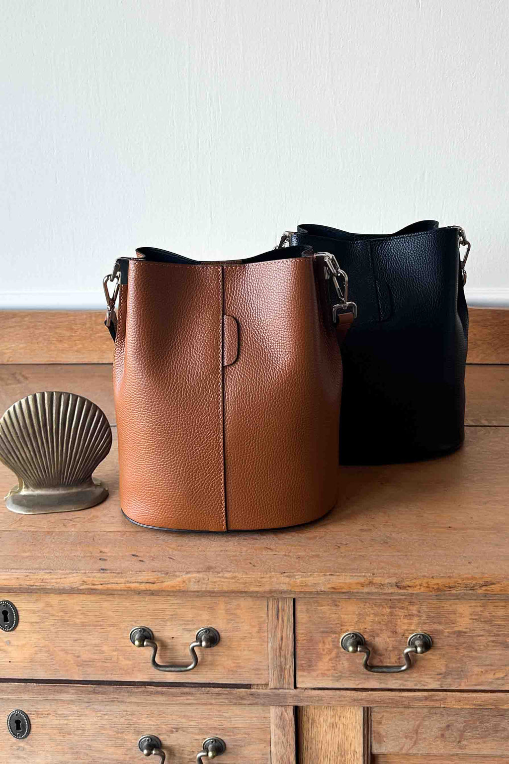 Italian Bucket Bag - Camel