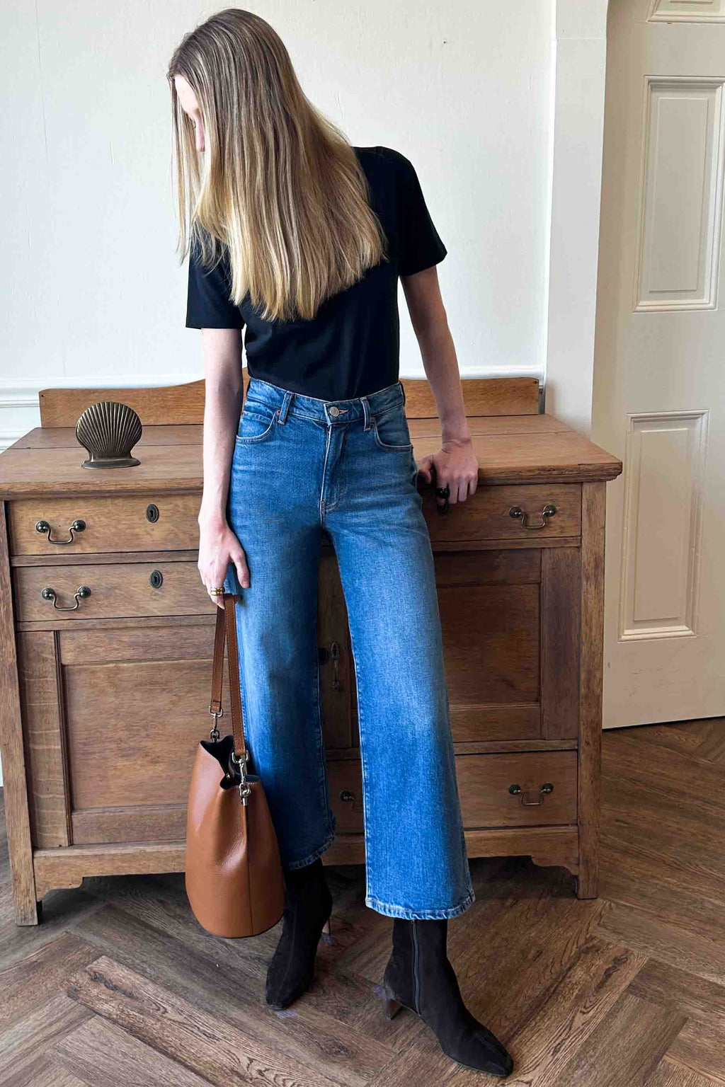 Italian Bucket Bag - Camel