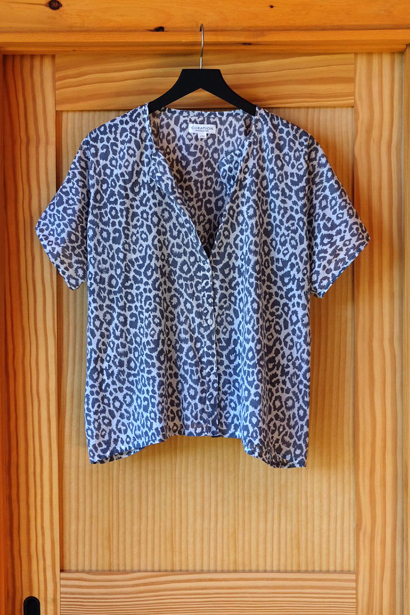 India Button Down - Charcoal Leopard Organic